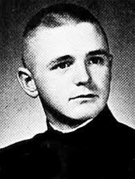 Scott Pardee's Instagram, Twitter & Facebook