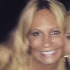 Rhonda Loggins's Instagram, Twitter & Facebook