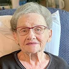 Violet Schwartz's Instagram, Twitter & Facebook