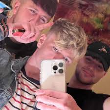 Stream Shane Gibbons music