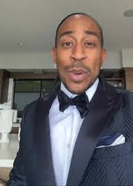 Andrew Gusler's Instagram, Twitter & Facebook