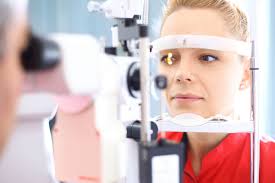 Pe parcursul a 40 de în secția oftalmologie activează 9 medici chirurgi oftalmologi. Clinica Oftalmologica Ploiesti