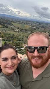 This was an easy day trip from Florence. You only need a 2-3 hours in this  small but beautiful town. Well worth a stop!! You can make a full day trip  to