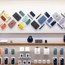 If you're not ready to make a purchase, you can trade in your old device online for an apple gift card by email that you can apply to any future apple purchase. Apple Explains How Returns And Repairs Will Work While Its Retail Stores Are Closed The Verge