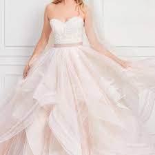 Get the best deals on cheap beautiful wedding dresses and save up to 70% off at poshmark now! 36 Pink And Rose Gold Wedding Dresses For The Modern Romantic Bride