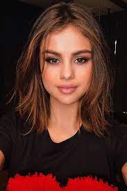 43 stunning selena gomez hairstyles you need to check out. Selena Gomez Selena Gomez Short Hair Medium Hair Styles Hair Styles