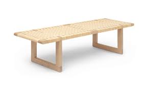 This table's slim and playful silhouette is suitable for small spaces. Carl Hansen Son Danske Designklassikere Siden 1908