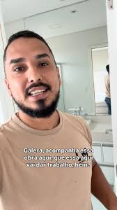 É vermelho ou azul ? 🧐