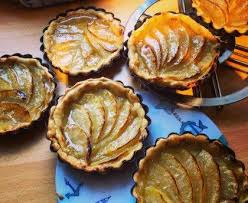 Tartelettes Aux Pommes Sur Compote De Fruits Recette Tartelettes Aux Pommes Mini Tarte Compote De Fruits