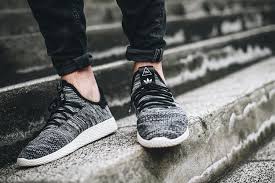 Release des pharrell williams x adidas tennis hu ash pink ist im dezember 2017. Resonatirajte Pladenj Taksi Adidas Originals Herren Sneakers Pharell Williams Tennis Hu Primeknit Socialmediathon Org