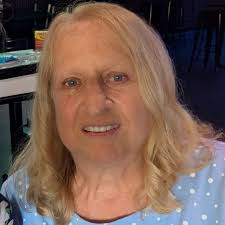 Does Scott look like Bruce Willis after his facelift?