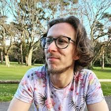 David Doust's Instagram, Twitter & Facebook