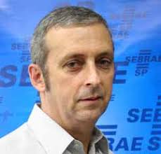 Educação a distância traz vantagens que vão além da economia de tempo