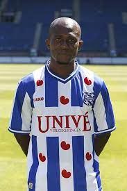 It shows all personal information about the players, including age, nationality. Matthew Amoah Of Sc Heerenveen During The Photo Call Of Sc Heerenveen Sc Heerenveen Matthews Photo