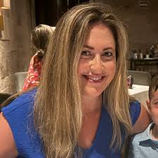 Happy Birthday, Ms. Hannah! We hope you had the best day! Thank you for  always lending a helping hand where needed. We love your positivity, your  go getter attitude, and your creativity!