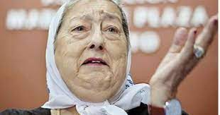 En la cárcel conoció a hebe de bonafini y desde que comenzaron en 1995 sus salidas transitorias trabajó en la fundación madres de plaza de. Hebe De Bonafini Y Los Schoklender Procesados Por Suenos Compartidos El Cronista