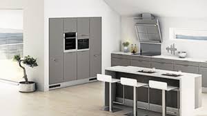 Hygena est un cuisiniste français reconnu pour la qualité et l'egornomie de ses cuisines complètes, équipées et aménagées à des prix attractifs et accessibles. Les Cuisines Hygena Misent Sur Les Prix Pour Se Relancer Les Echos