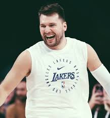 When Luka Dončić smiles, defenders get more confused than trying to guard  him on a stepback 😅 Is he about to drop 40 or just happy to ruin your game  plan? Either