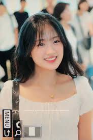 AIRPORT] 240909 ✈️ OTW TO HONG KONG 🇭🇰 Công chúa ra sân bay để tới Hong  Kong tham dự event nhà Chow Tai Fook đây ạ 🤍 Hôm nay quá xinh đẹp