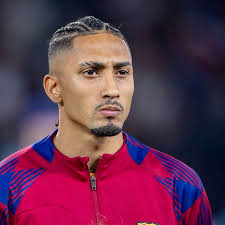 El Nacional tarlan danin Man City chuan Barcelona atangin Raphinha an  beisei a. An duh tak tak anih chuan Barca hian €100m tal lo chuan chhuahtir  an phal lo. 😅