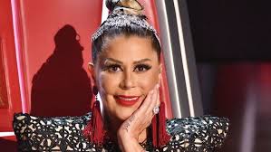 See what alejandra guzman (aguzman0527) has discovered on pinterest, the world's biggest collection of ideas. La Foto De Alejandra Guzman En La Playa Cantante Deslumbra Con Un Toples A Sus 52 Anos Meganoticias