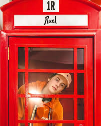 Oh My Gosh These Photos Are Amazing Ruel In Yellow Is The Best Credit Sidewalktalkshow Memes Ruelmemes Oner Cute Boys Favorite Person Pretty Boys