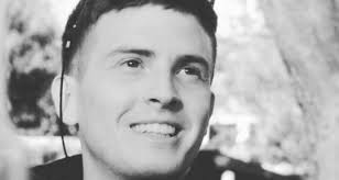 Mixing & Mastering Engineers, Producers & Songwriters who worked with  Paramount