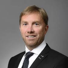 Neil Waugh's Instagram, Twitter & Facebook