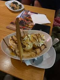 It makes a perfect breakfast bread, and is also an amazing dessert to have with coffee. Food Looks Good Banana Split Was Nothing To Rave About Overall Experience Bad Service Has Let This Visit Down No Need To Do It Again Picture Of Cowch Dessert Cocktail Bar