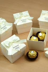 Chic Ivory Wedding Bonbonniere Wedding Favor Box With Satin Etsy Wedding Favor Boxes Elegant Candy Wedding Favors Wedding Favor Boxes