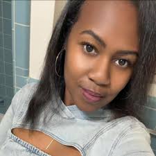 🩷 The final goodbye. 🥲 Today was bittersweet and so amazing to see so  many of you guys show up and purchase all of our preloved macaron items.  Each of you have