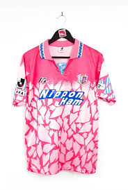 Check the consadole sapporo and cerezo. Cerezo Osaka 1997 Heimtrikot