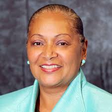 Sara Clemente's Instagram, Twitter & Facebook