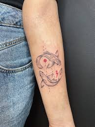 Wij zijn professionele mehndi / henna artiesten uit amsterdam oorspronkelijk uit india, wij bieden een unieke zeer persoonlijke service, een combinatie van elegantie toe aan uw henna, wij maken gebruik van unieke henna om diepte en kleur voor uw zeer speciale gelegenheid. Nishikigoi By Krimson Diary Sakura Tattoo Amsterdam Tattoos