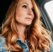 Laurie Munoz's Instagram, Twitter & Facebook