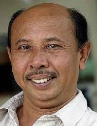 Akan tetapi, usaha mereka gagal kerana kebodohan. Senario Asam Garam Cast Members List Famousfix