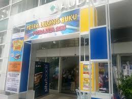 Maybe you would like to learn more about one of these? Hari Kedua Pesta Lelong Buku Perbadanan Putrajaya Facebook