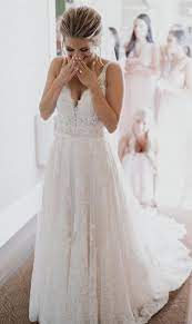 A Line V Neckline Lace Wedding Dress Gaun Pengantin Brokat Gaun Perkawinan Gaun Renda