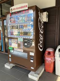 茶色のコカ コーラ自販機 コカコーラ 茶色 携帯