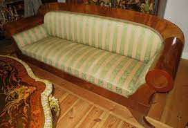 Pin Auf Antike Sofas Ottomane