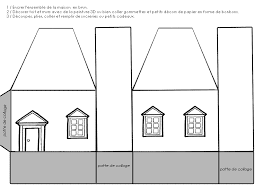 Noelbricoboite2 Gif 819 595 Maison En Papier Maison De Noel Papier