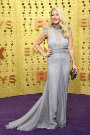 It was mighty sunny in los angeles on emmy night, but christina applegate managed to bring a little shade to the proceedings. Emmy Awards 2019 Die Tops Und Flops Der Tv Oscars Gala De