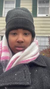 Nichelle Jackson (@craftyqueennik)