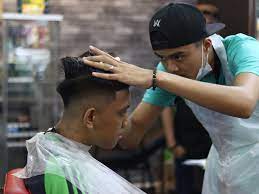 Jangan memilih kursus potong rambut barbershop krn murahnya tapi pilihlah krn pengalaman dan kualitasnya, krn memilih murah tapi lulus masih belum bisa apa2. Happy New Year 2021 Mula Kan Kursus Gunting Rambut Facebook