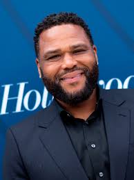 Black-ish' actor Anthony Anderson at University of Cincinnati game