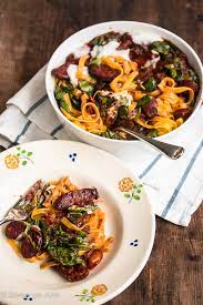 Pasta fenchel chorizo zitrone gehen. Pasta Mit Scharfer Chorizo Blattspinat Und Frischer Tomaten Gewurz Sauce Dinner Um Acht
