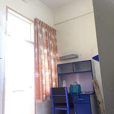 Students affairs office provides 10 residential colleges that can accommodate up to 14,774 students in one academic session and 301 housing units for students who bring along their spouse and children to stay with them throughout their studies in utm. L12 Kolej Tun Hussein Onn Utm 2 Dicas