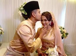 Pelakon, shah iskandar ada memuat naik beberapa keping foto menerusi laman media sosial miliknya. Tahniah 10 Sekitar Majlis Pernikahan Shah Iskandar Dan Siti Sarah Mohd Noor Laman Gosip Dan Informasi Terkini