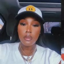 Emily Koster (@emilykoster_)