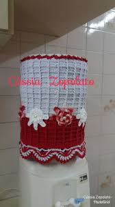 Capa De Galao De Agua 20 Litros Em Croche Capa Para Galao De Agua De 20 Litros Feita Em Barbante Com Flores E Folhas Feitas Em Linha Anne Capa Para Garrafa Termica Capa De Croche Ideias De Croche